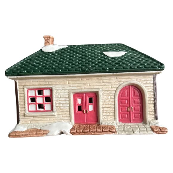 It’s a Wonderful Life Train Station Village House | Bedford Falls Light-Up Decor - Picture 4 of 11